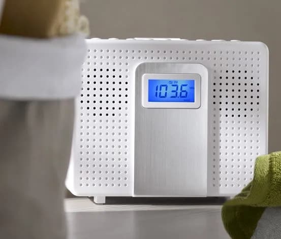 Jakie radio do łazienki wybrać? 7 kluczowych cech i porad Jakie radio do łazienki wybrać? 7 kluczowych cech i porad